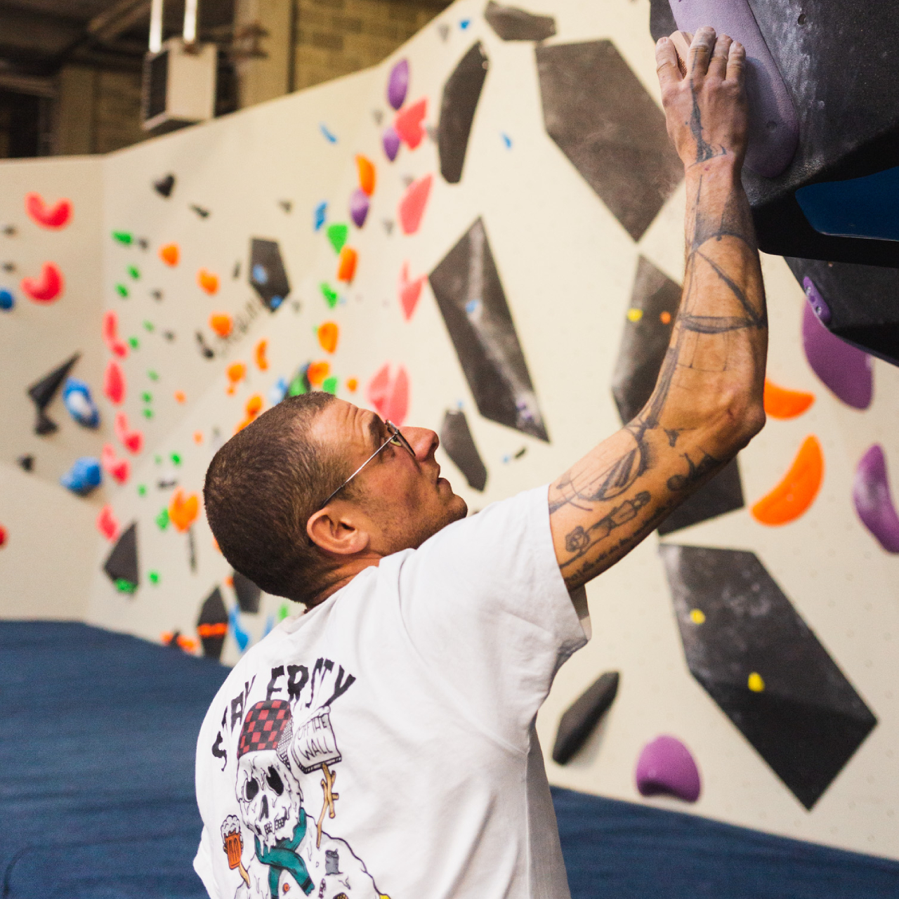 gym-boulder-adult-climber-